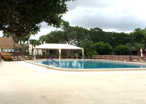 BANYAN SPRINGS ROSE HILL - Residential