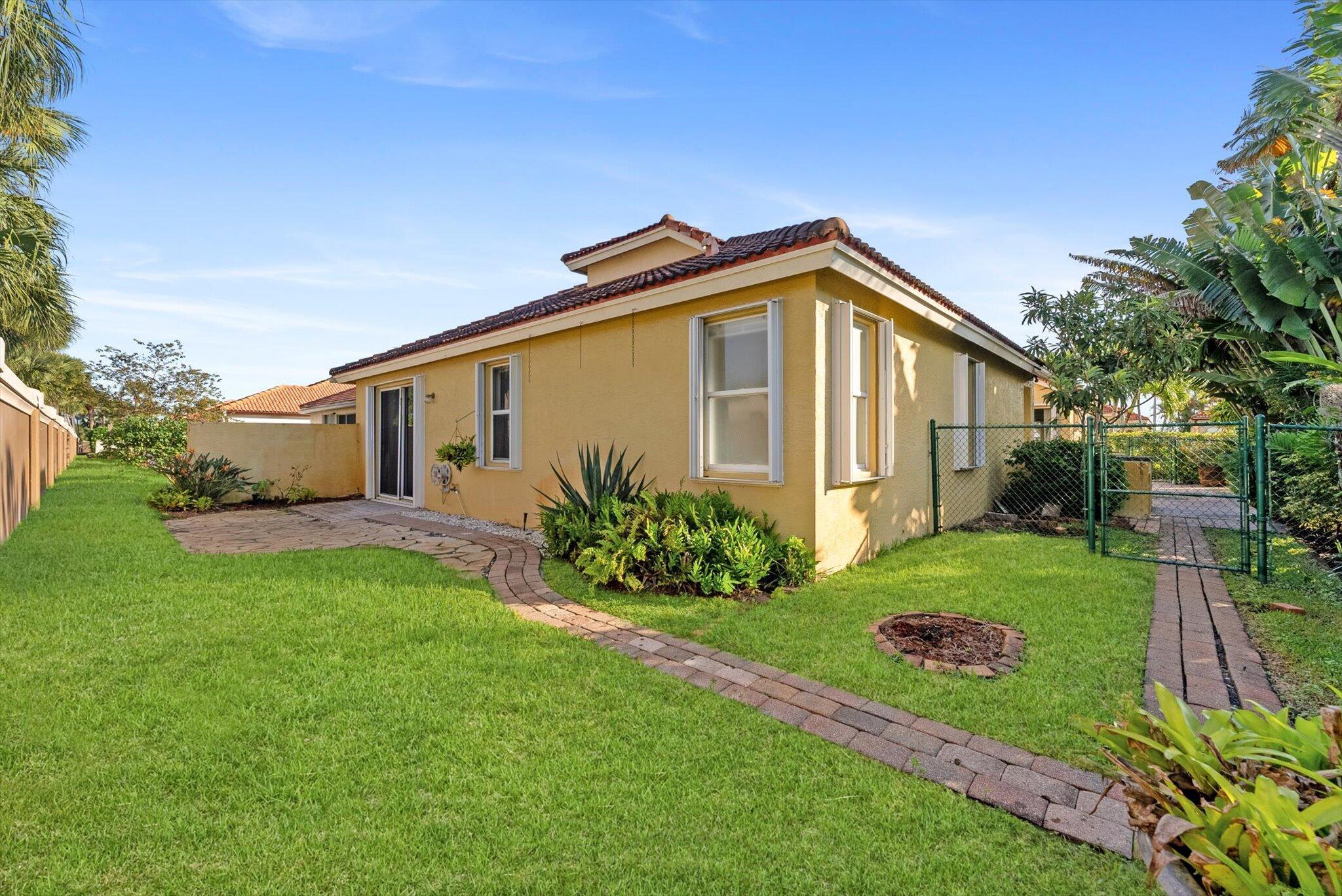 GATEWAY GARDENS - Residential Lease