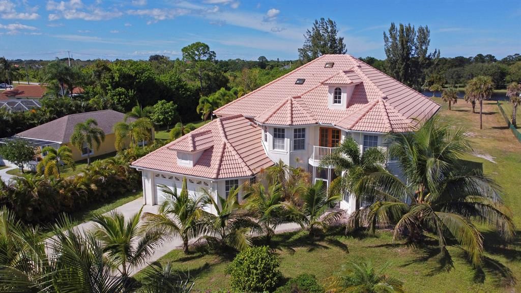 Photo of 2421 SE North Lookout Boulevard, Port Saint Lucie, FL 34984 (MLS # R10726227)