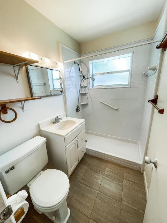 EDGEWOOD ACRES - Residential Lease