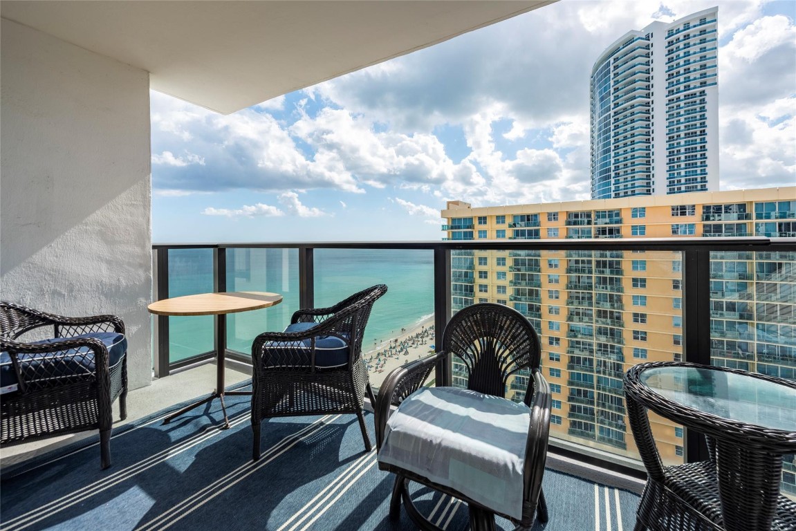 2301 S Ocean Drive 1608