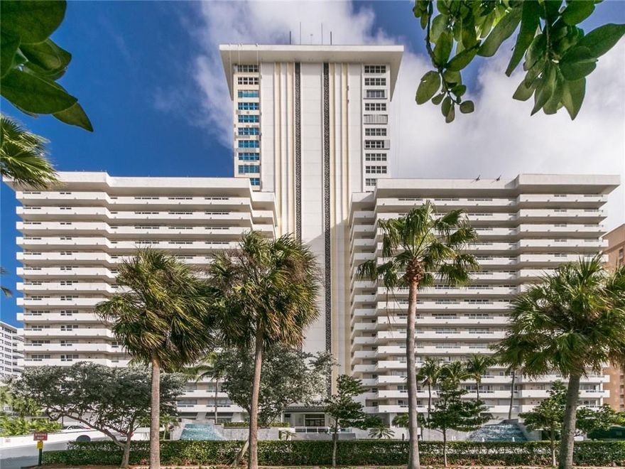 Luxurious Galt Ocean Drive! Near restaurants, grocery store, Dunkin Donuts, drug store, dry cleaners, Nail Salon, Hair Salon, coffee shops and More! Super convenient location. The furnished 1 bedroom, with open-concept living area flows seamlessly to a private balcony to for you to drink your morning coffee or sip an evening cocktail. Modern kitchen, plenty of  counter space and kitchen stools at the counter. Washer & Dryer in unit.  Building amenities include Pool, 3 Fitness Centers, Card Room, Billiard Room. Wake to breathtaking views of the ocean from this stunning high-rise furnished residence. Views are always changing! Lots of natural light & endless blue waters that stretch to the horizon. Watch spectacular sunrises & fall asleep to the soothing sound of waves.