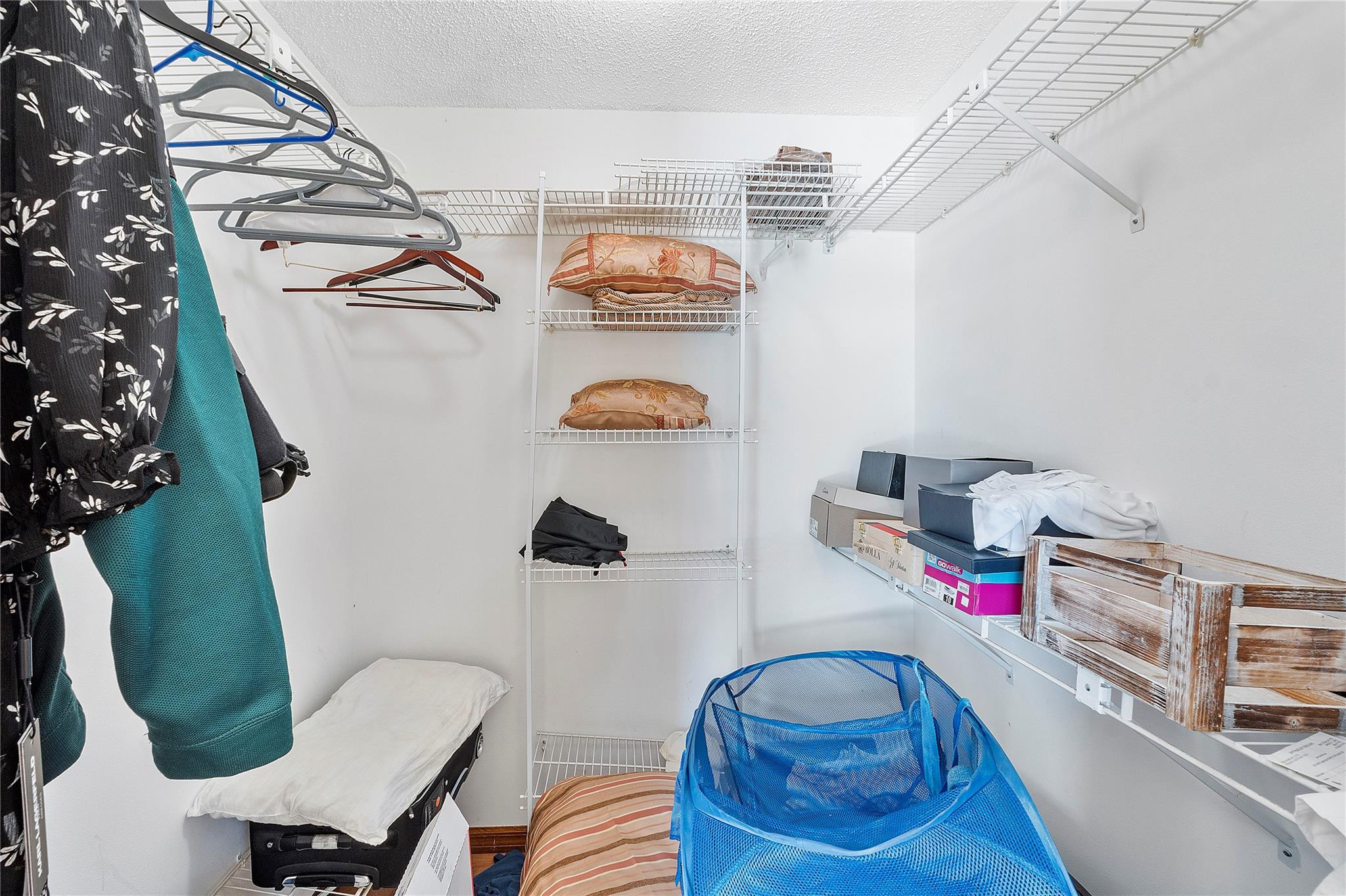 Pine Ridge 112-37 B - Residential