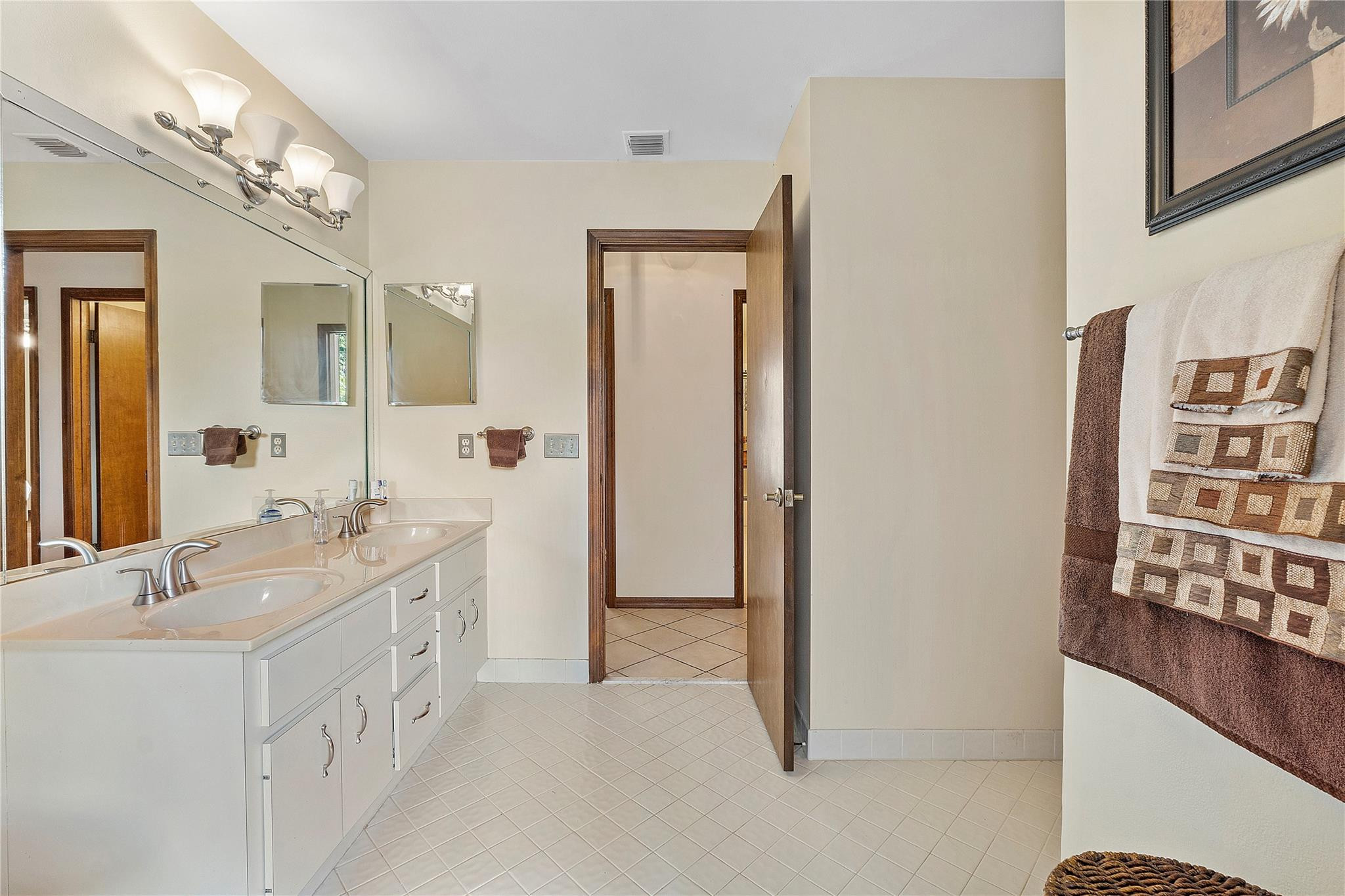 Pine Ridge 112-37 B - Residential