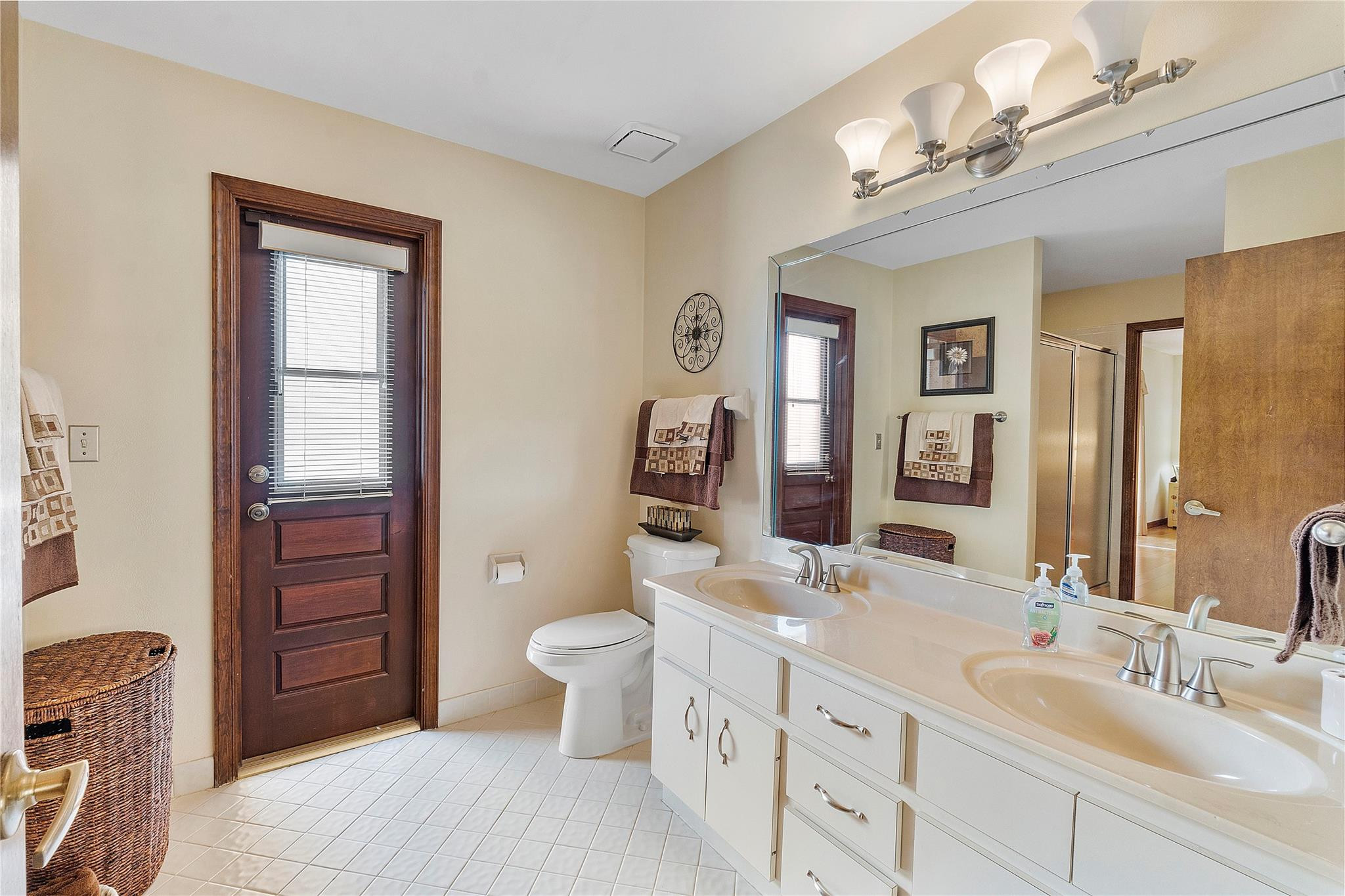 Pine Ridge 112-37 B - Residential