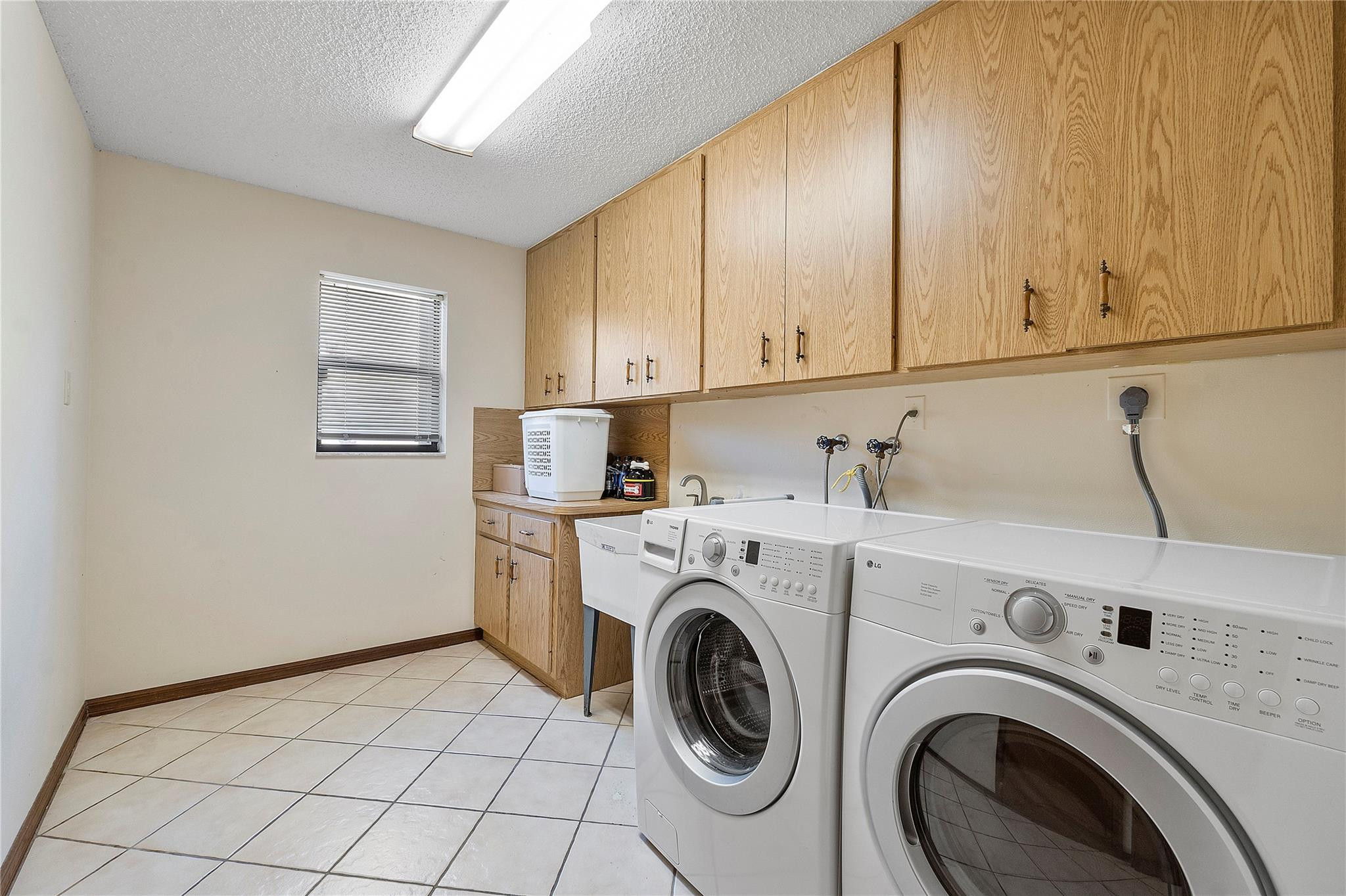 Pine Ridge 112-37 B - Residential