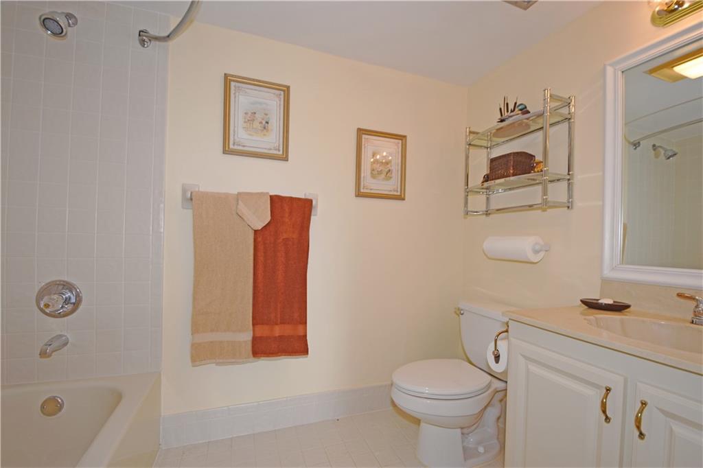 DEVON HOUSE - Residential