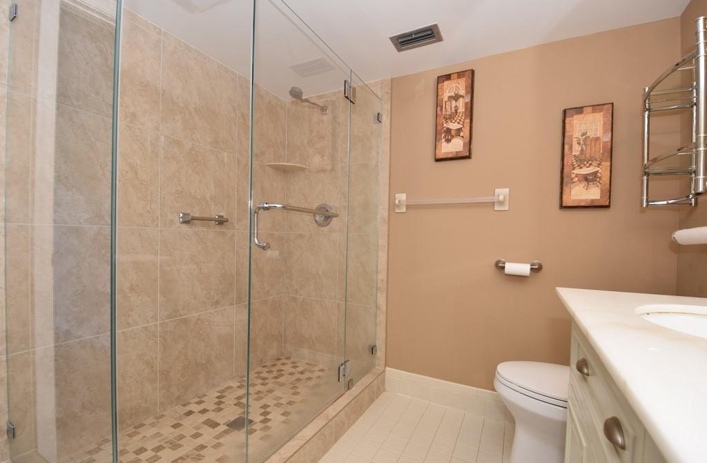 DEVON HOUSE - Residential