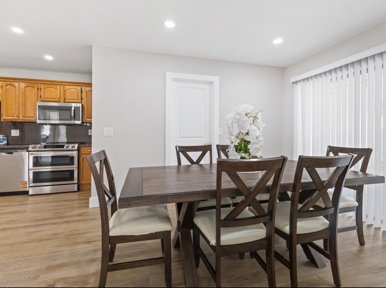 SOUTH SHORE 1 OF WELLINGT - Residential Lease