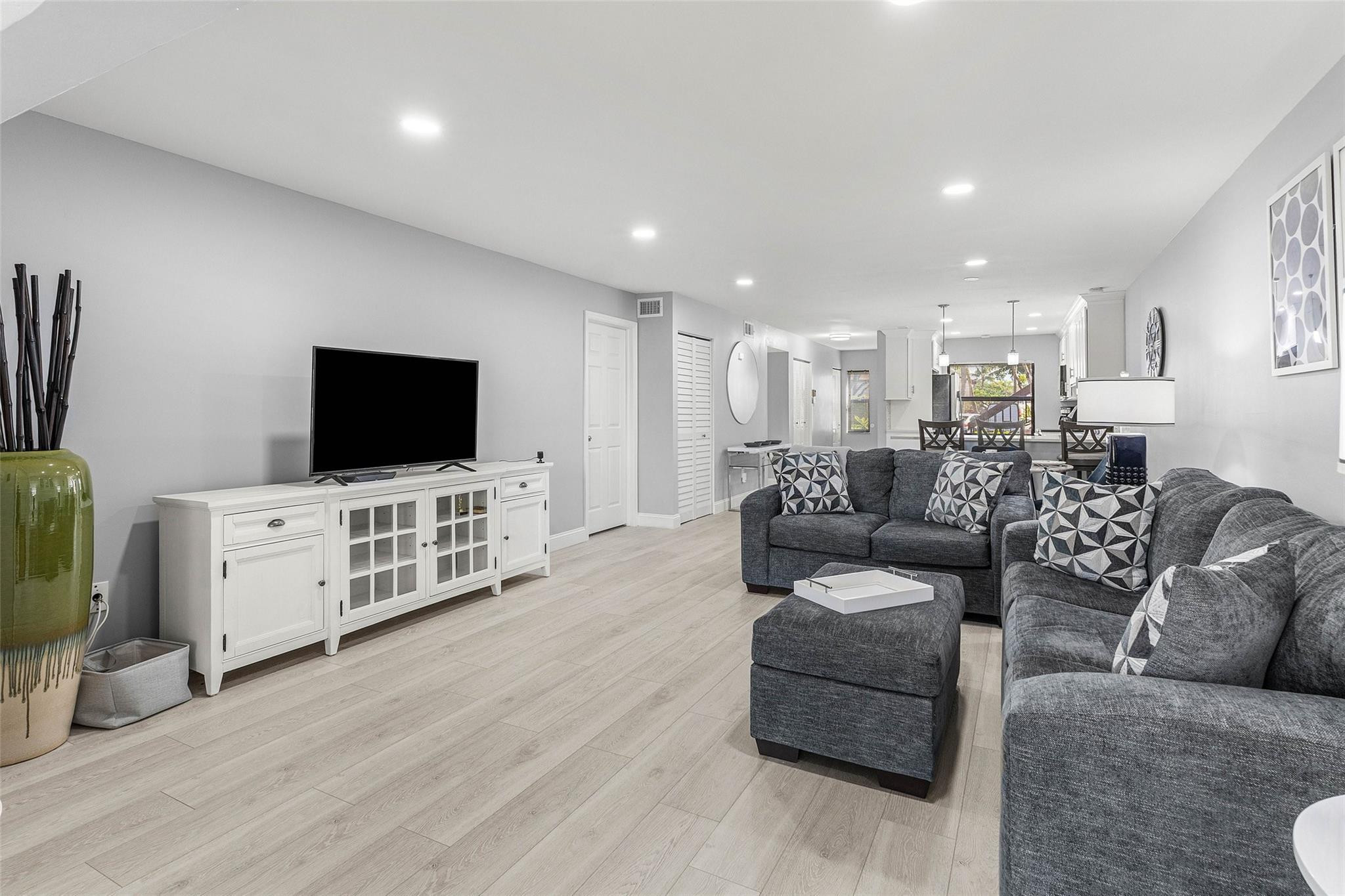 PINES OF BOCA LAGO CONDO - Residential