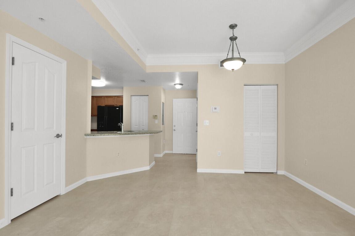 SOMERSET AT ABACOA CONDO - Residential