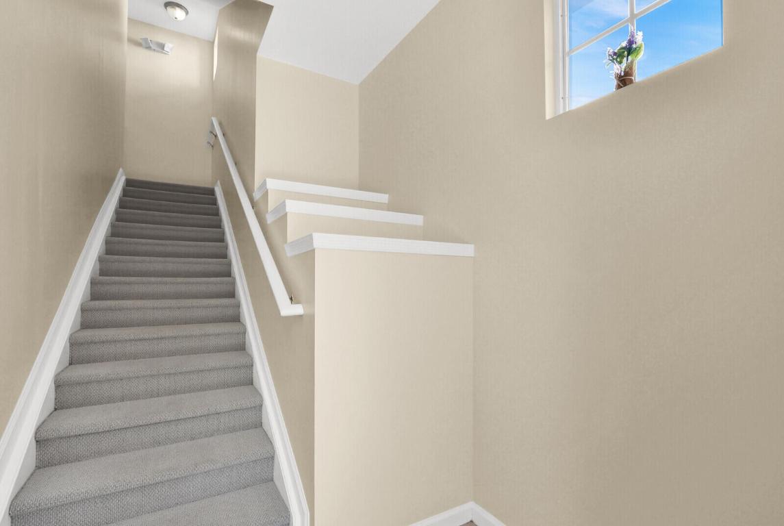 SOMERSET AT ABACOA CONDO - Residential