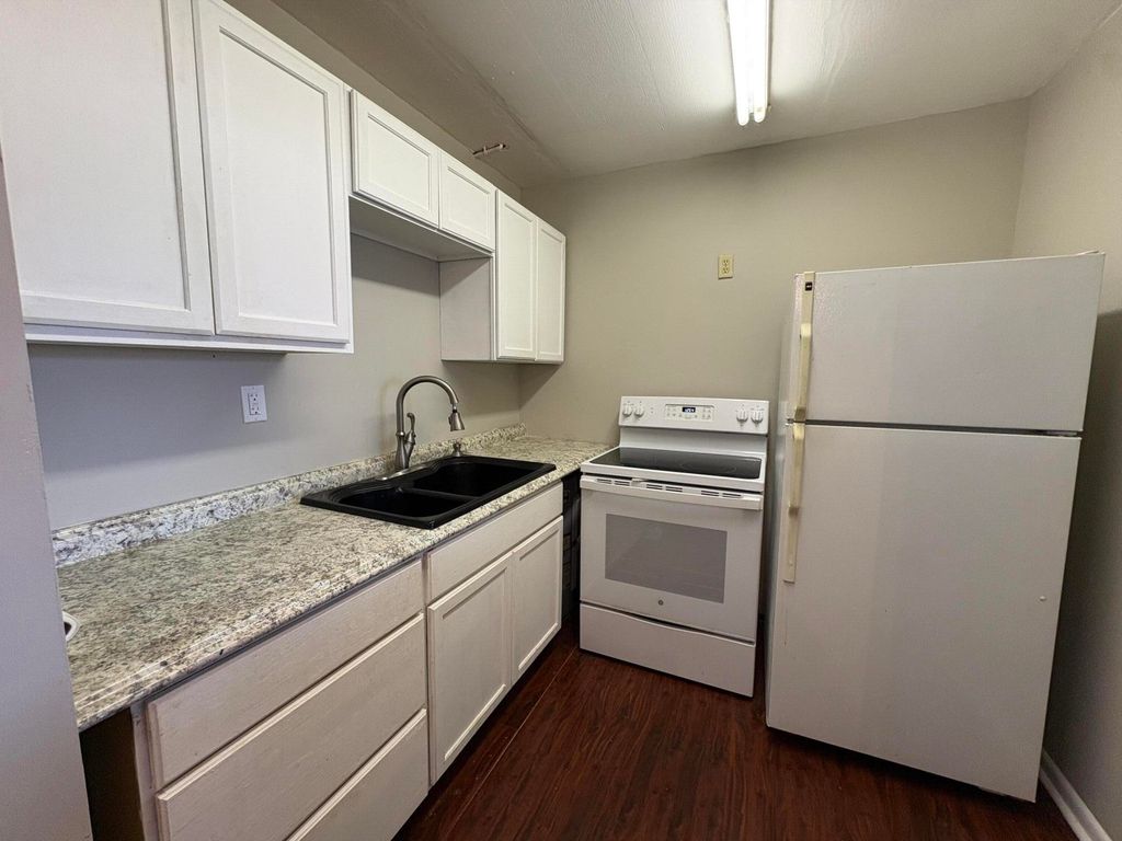 Photo of 141 Bedford F #E, West Palm Beach, FL 33417 (MLS # R11161033)