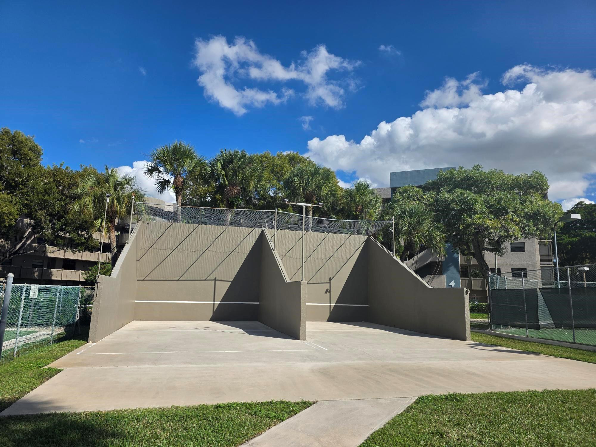 COLONY POINT - Residential