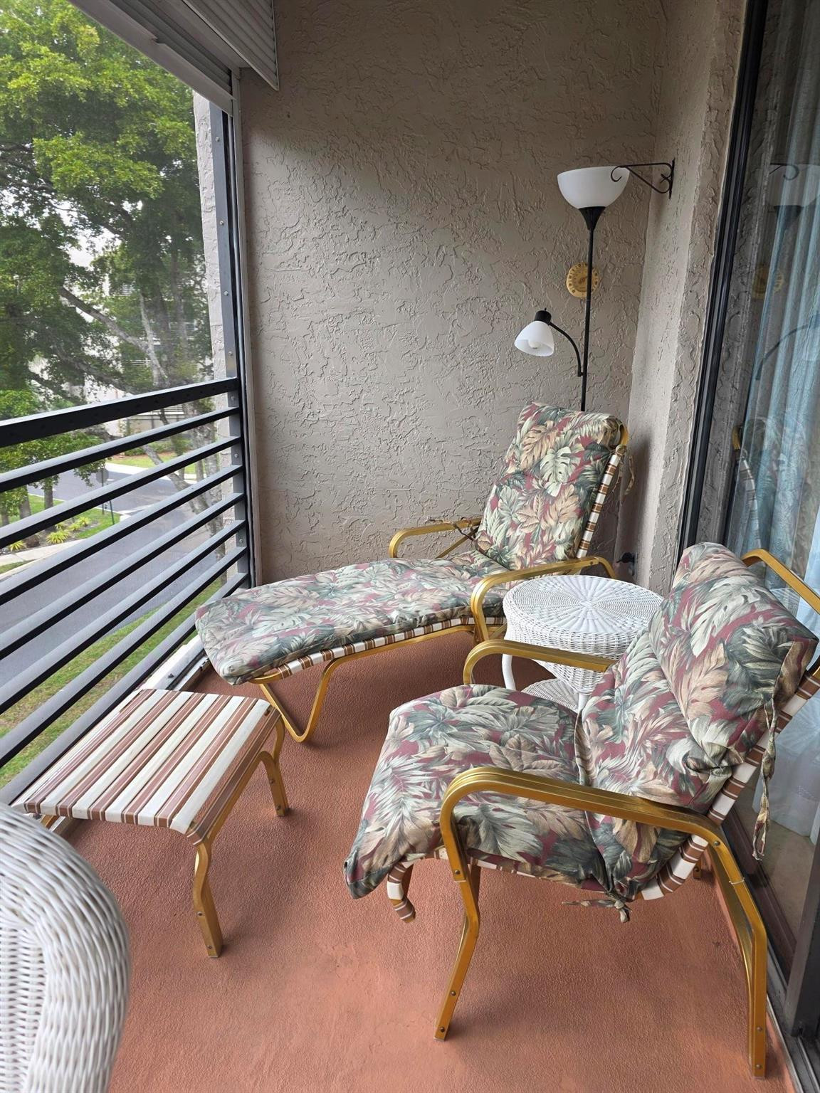 COLONY POINT - Residential