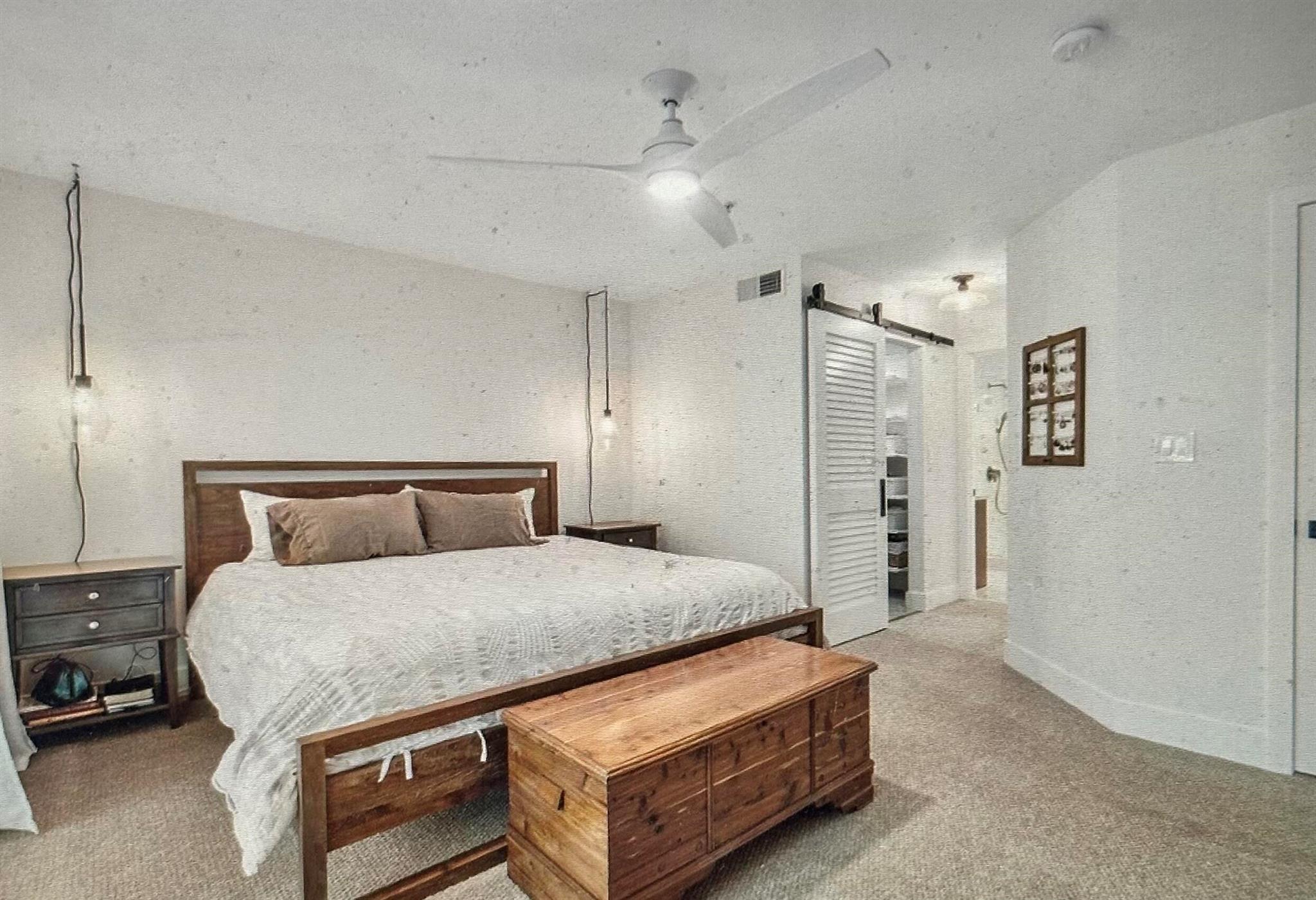 HYPOLUXOS MARINERS CAY CO - Residential