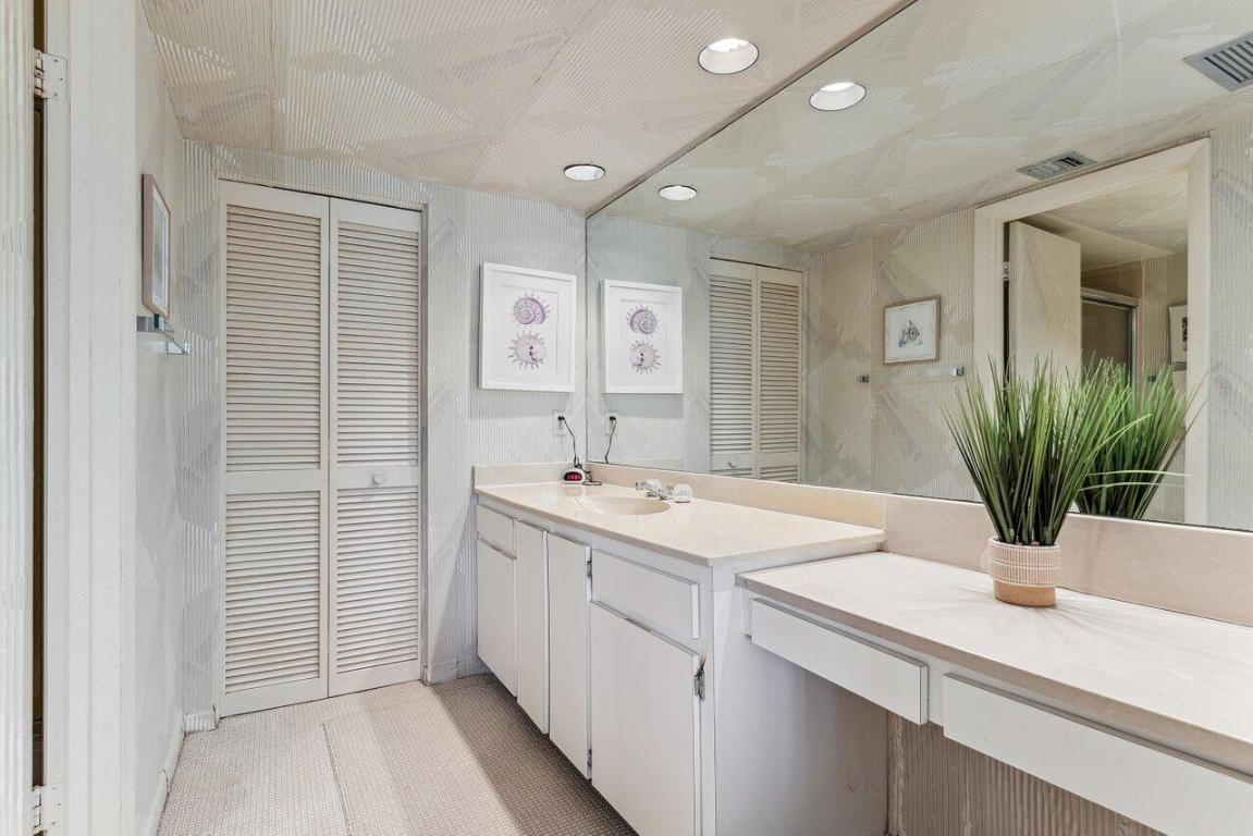 DUNE DECK OF THE PALM BEACHES CONDO - Residential