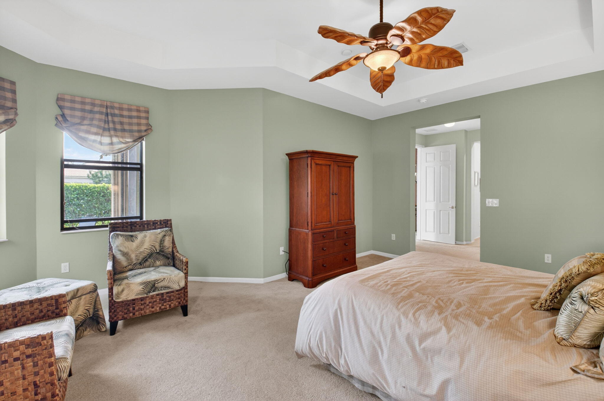 Four Seasons/Tivoli Isles - Residential