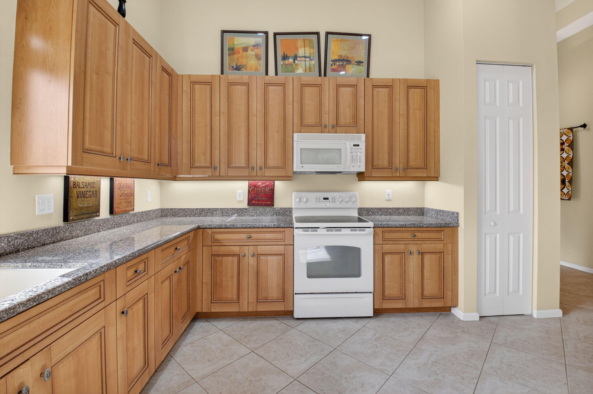 Four Seasons/Tivoli Isles - Residential