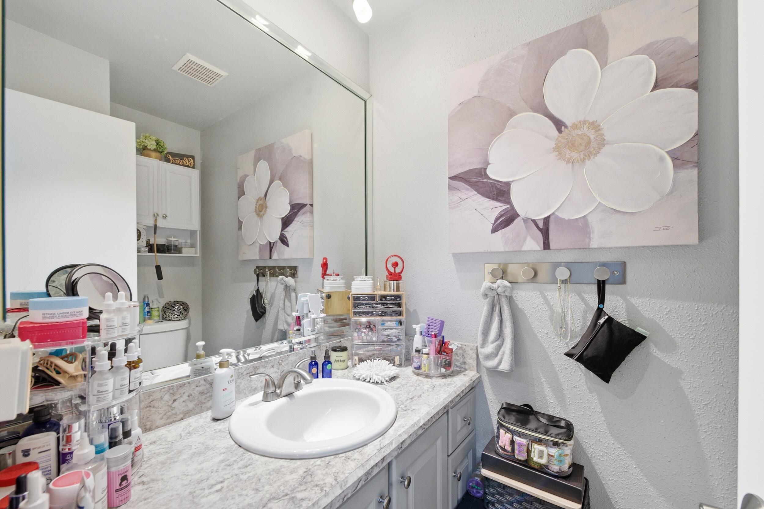 LA PINATA CONDO - Residential