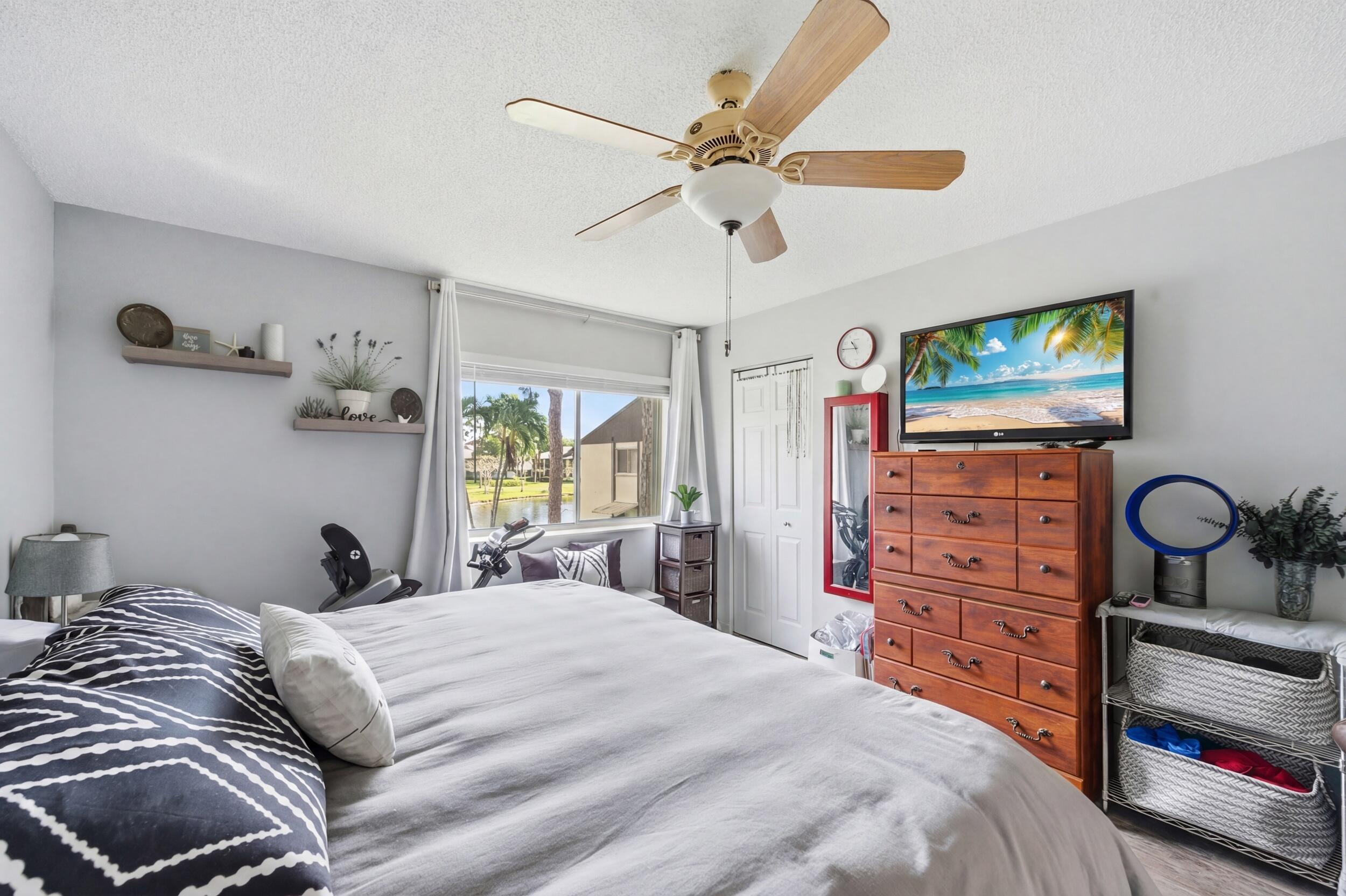 LA PINATA CONDO - Residential