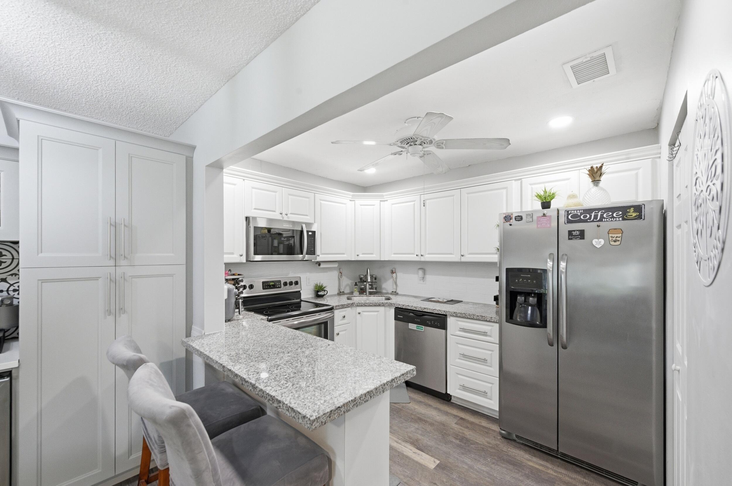 LA PINATA CONDO - Residential