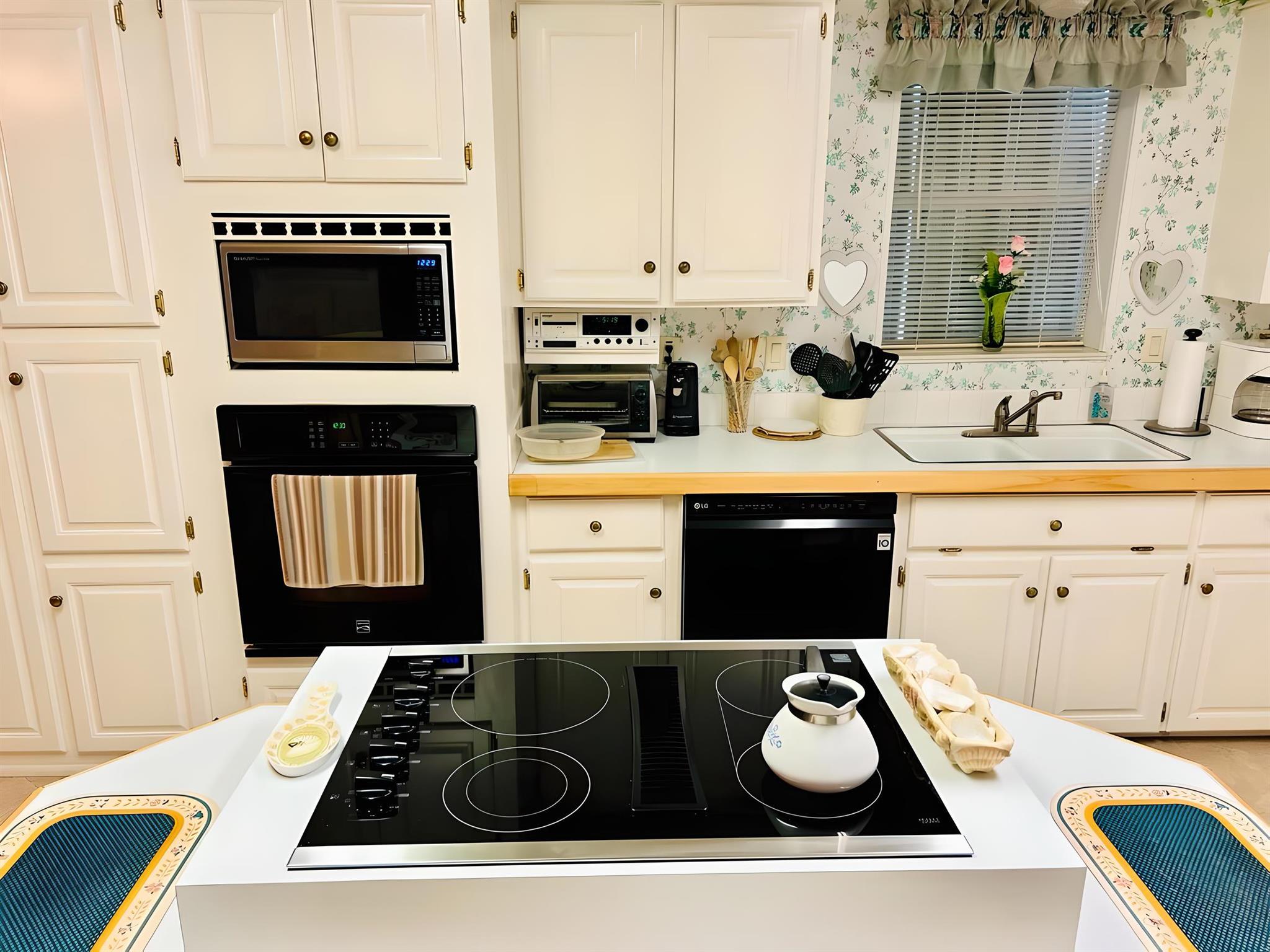 MOORE HAVEN YACHT CLUB - Residential