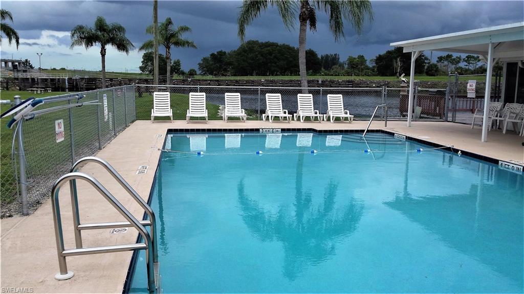 MOORE HAVEN YACHT CLUB - Residential