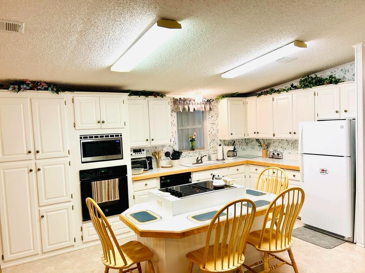 MOORE HAVEN YACHT CLUB - Residential