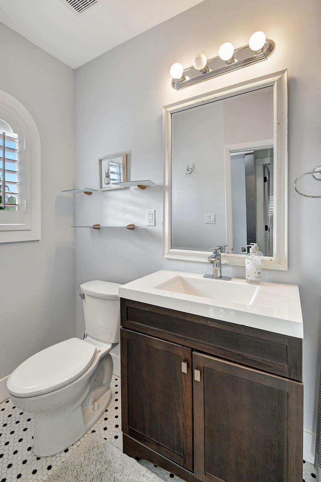 LAKE WORTH TOWN OF - Residential