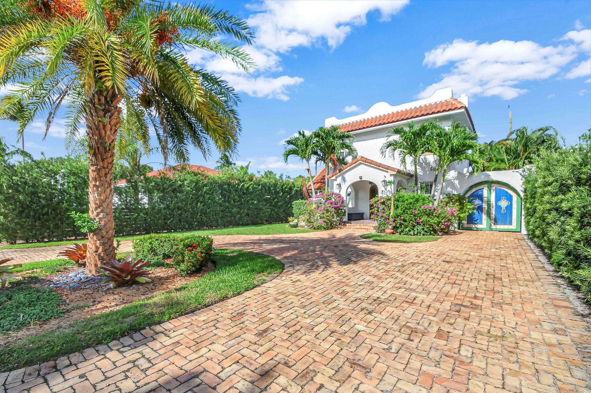 LAKE WORTH TOWN OF - Residential