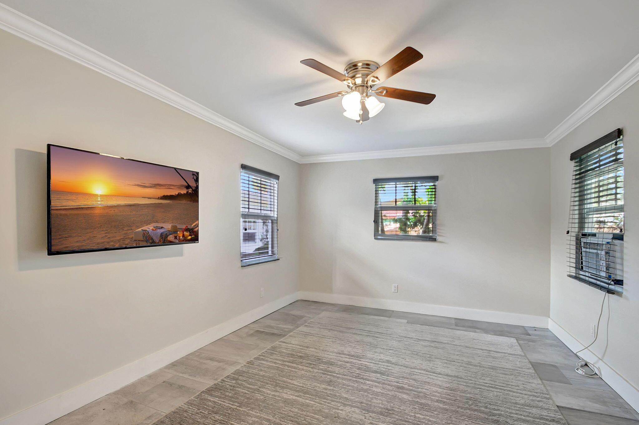 LAKE WORTH TOWN OF - Residential