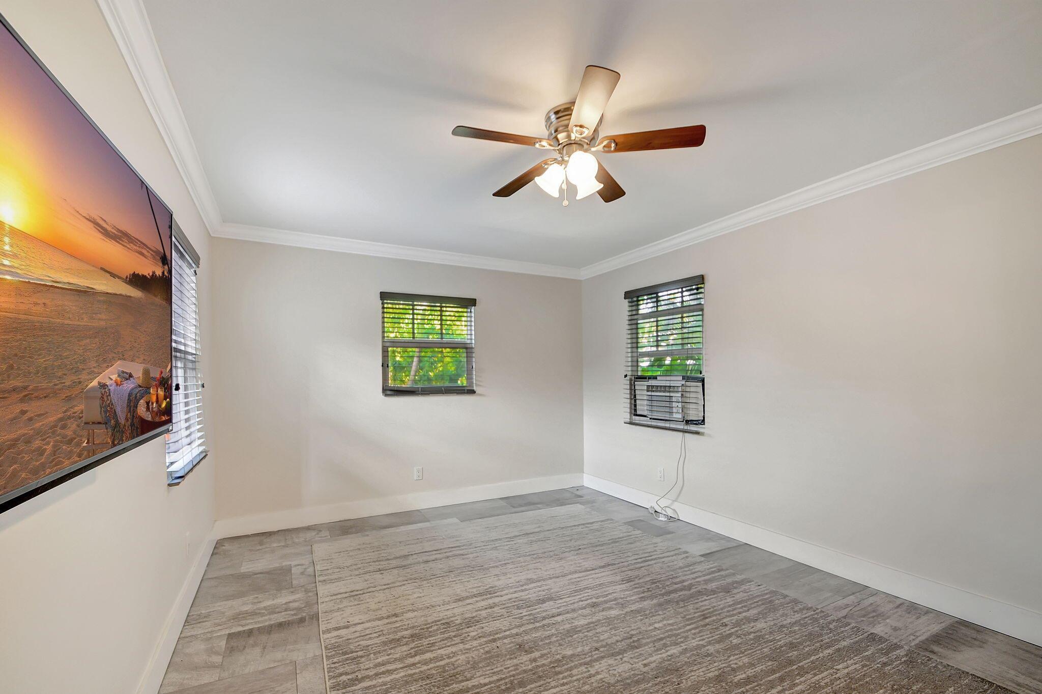 LAKE WORTH TOWN OF - Residential