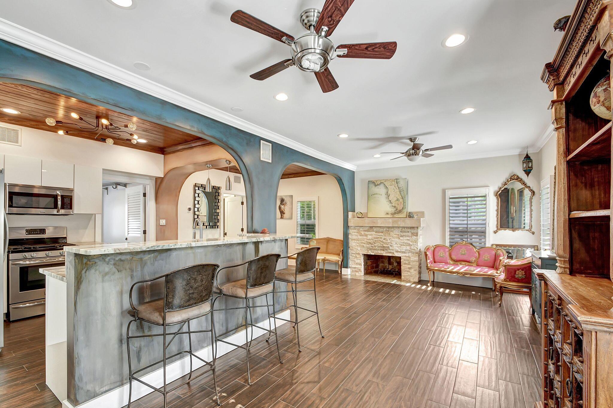 LAKE WORTH TOWN OF - Residential