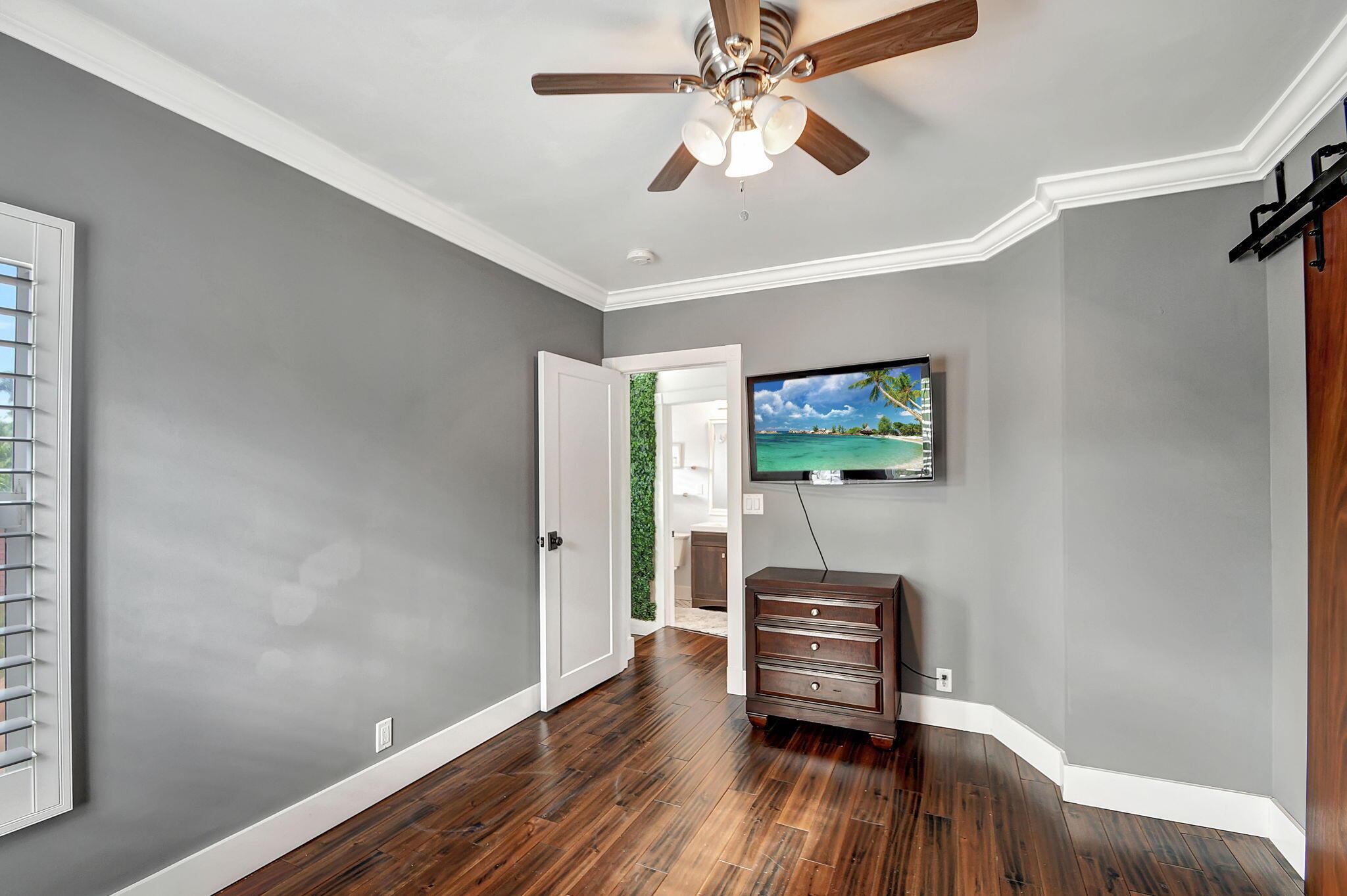 LAKE WORTH TOWN OF - Residential