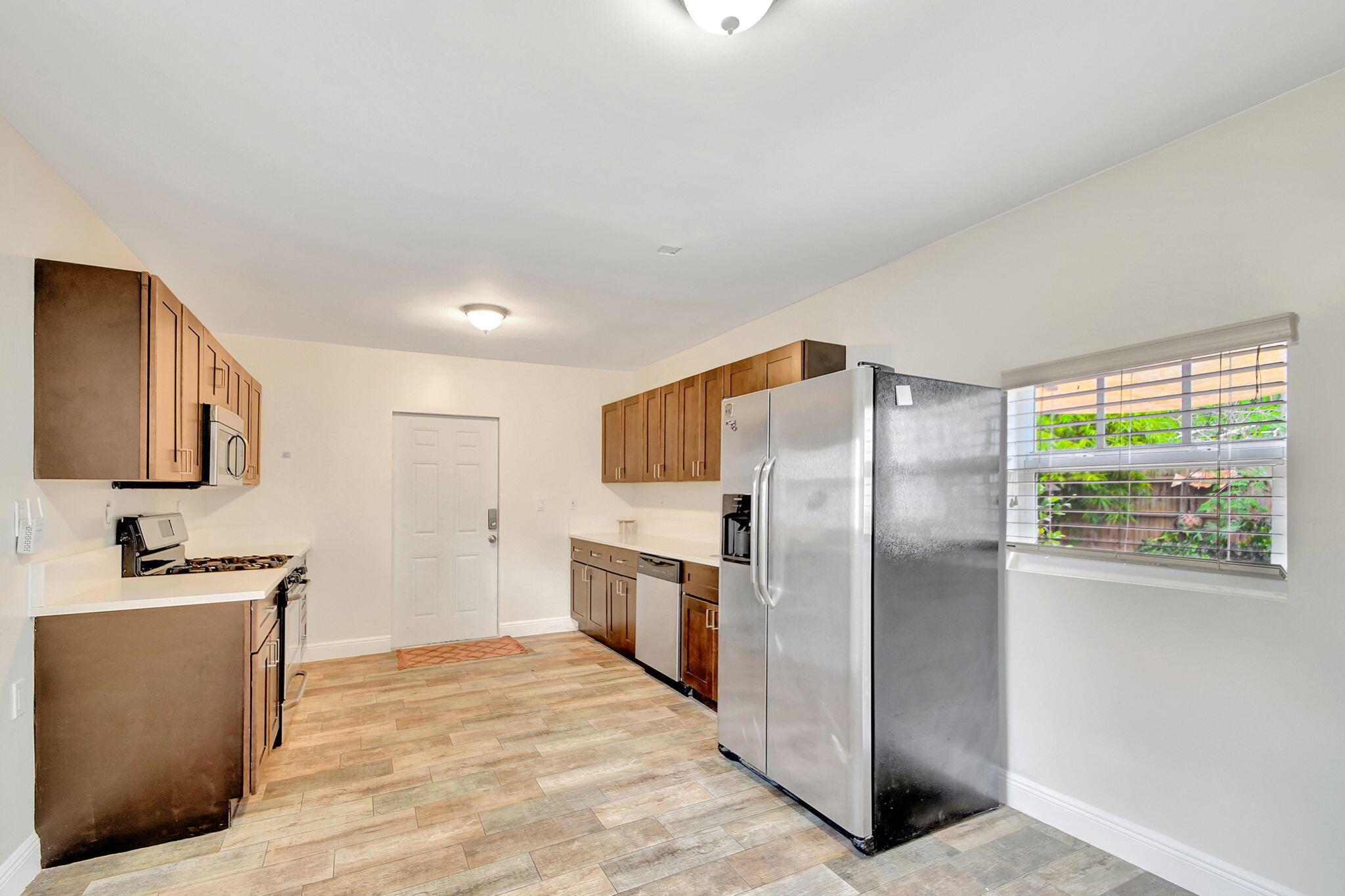 LAKE WORTH TOWN OF - Residential