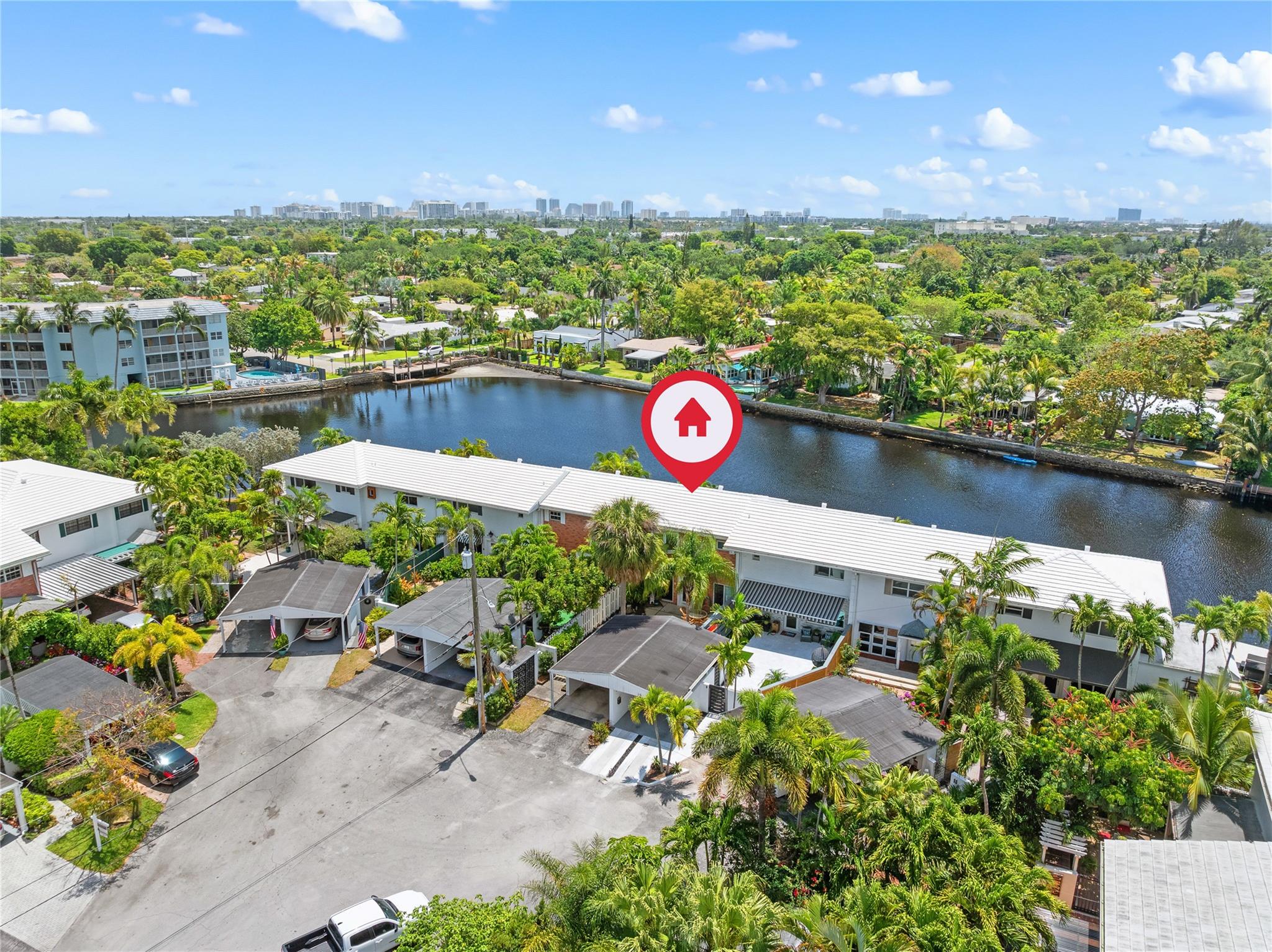 TOWNHOUSE ISLE - Residential