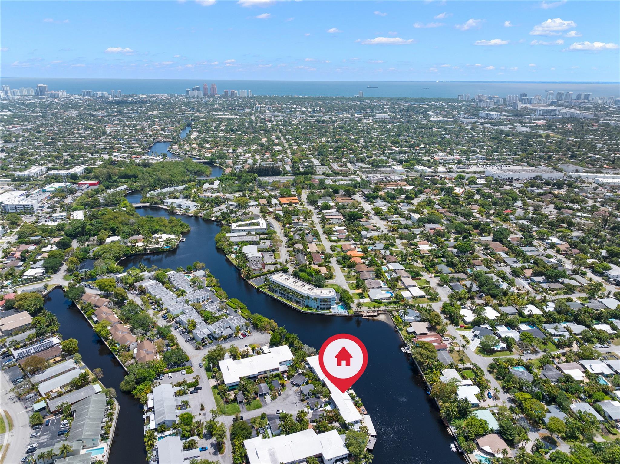 TOWNHOUSE ISLE - Residential