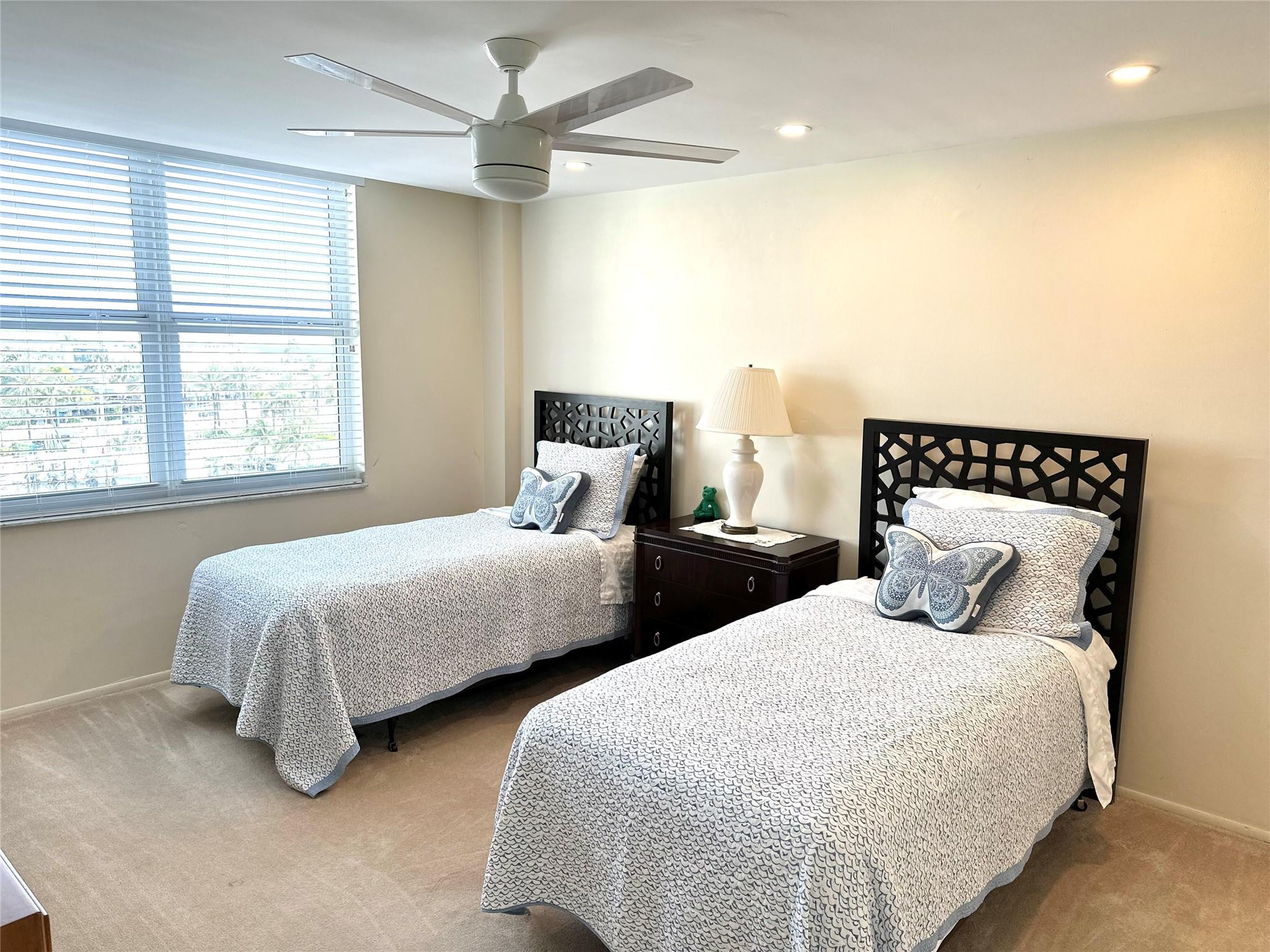 Venetian Condominium - Residential Lease