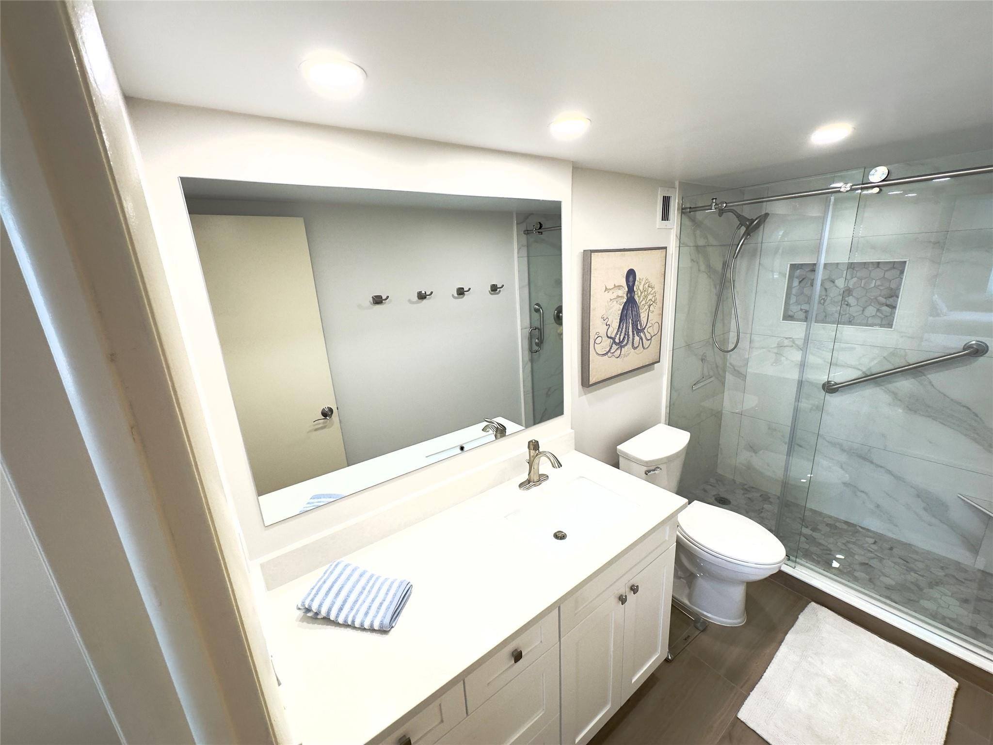 Venetian Condominium - Residential Lease