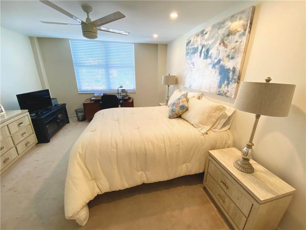 Venetian Condominium - Residential Lease