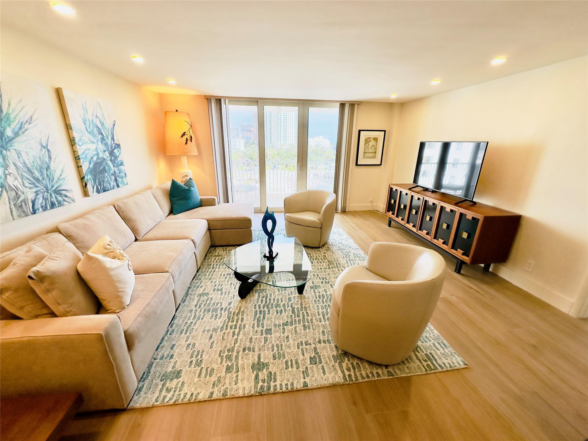 Venetian Condominium - Residential Lease