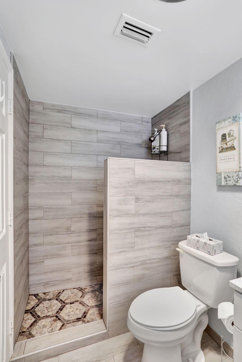 Neptune Villas Co-Op - Residential Lease