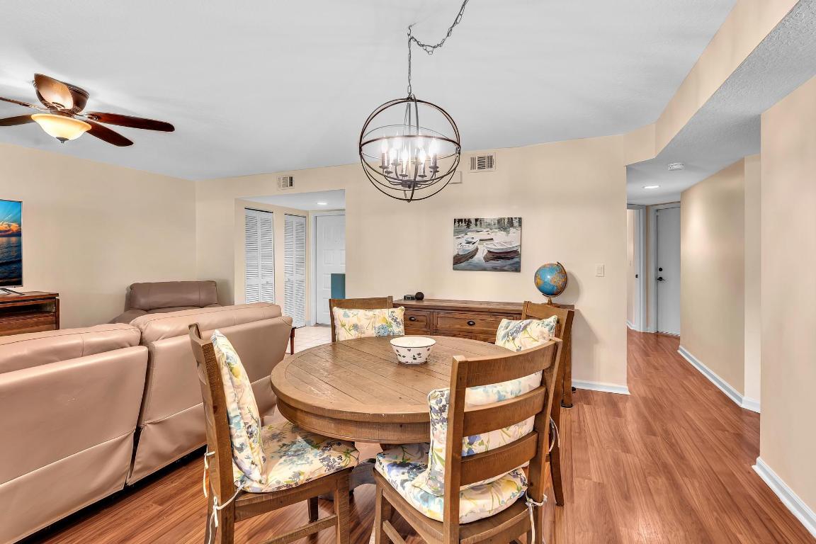 FAIRWAYS AT BOCA GOLF & TENNIS COND - Residential