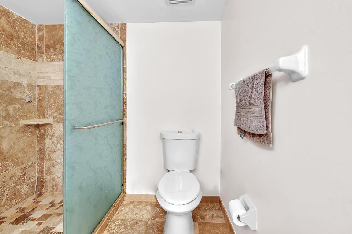 FAIRWAYS AT BOCA GOLF & TENNIS COND - Residential