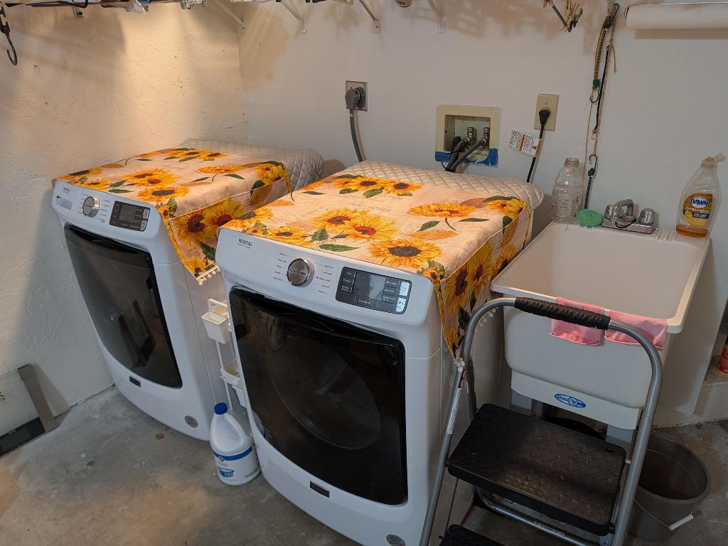 FAIRWAYS AT BOCA GOLF & TENNIS COND - Residential