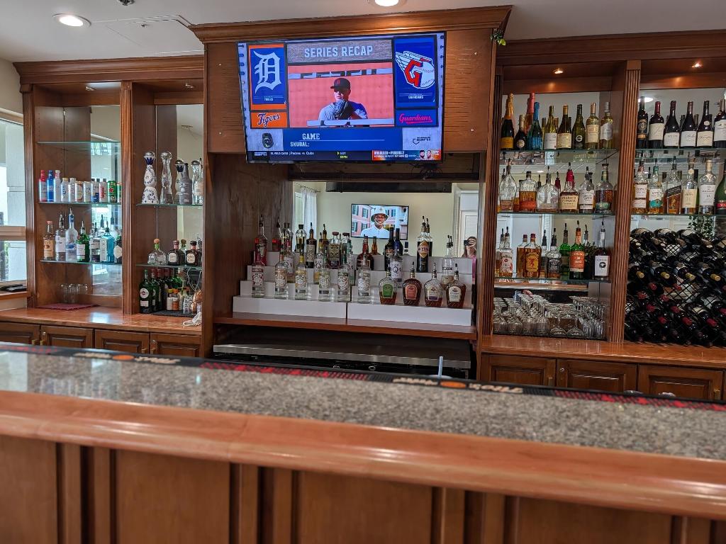 FAIRWAYS AT BOCA GOLF & TENNIS COND - Residential