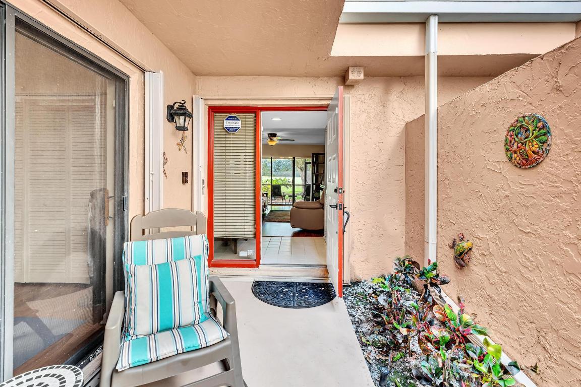 FAIRWAYS AT BOCA GOLF & TENNIS COND - Residential