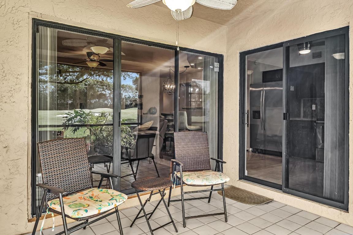 FAIRWAYS AT BOCA GOLF & TENNIS COND - Residential