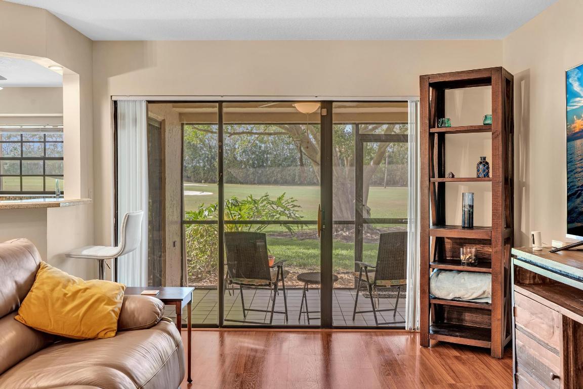 FAIRWAYS AT BOCA GOLF & TENNIS COND - Residential